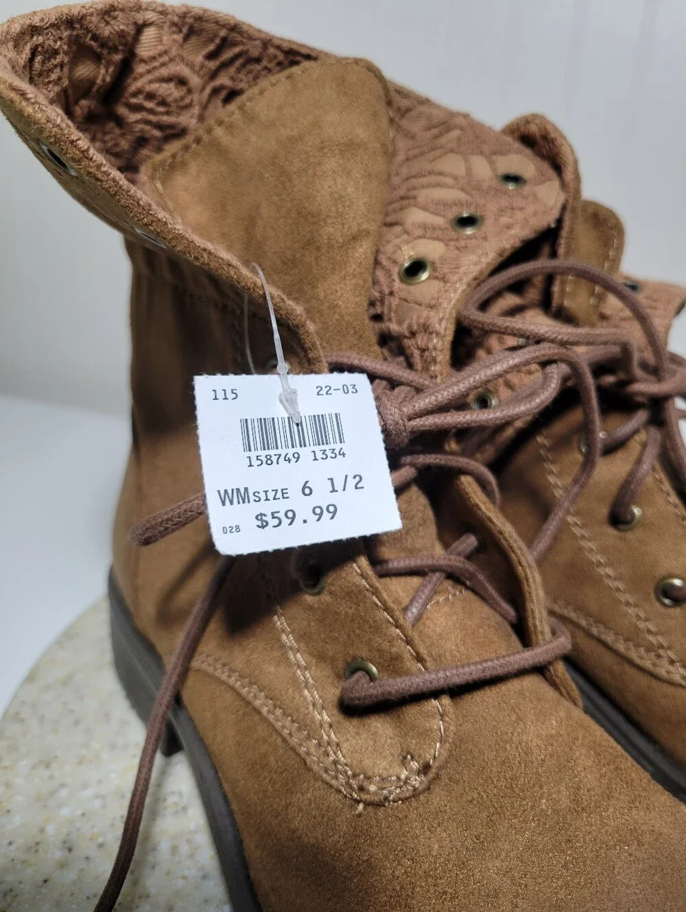 American Eagle Tan Crochet Cuff Lace-Up Combat Boots 6.5 NWT